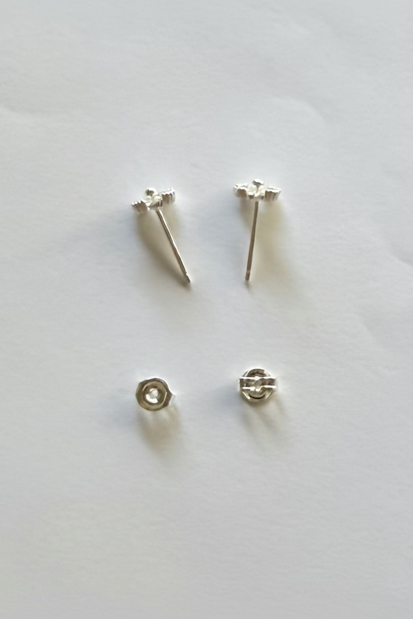 2cm sterling silver post with butterfly back earring closure_4leafclover