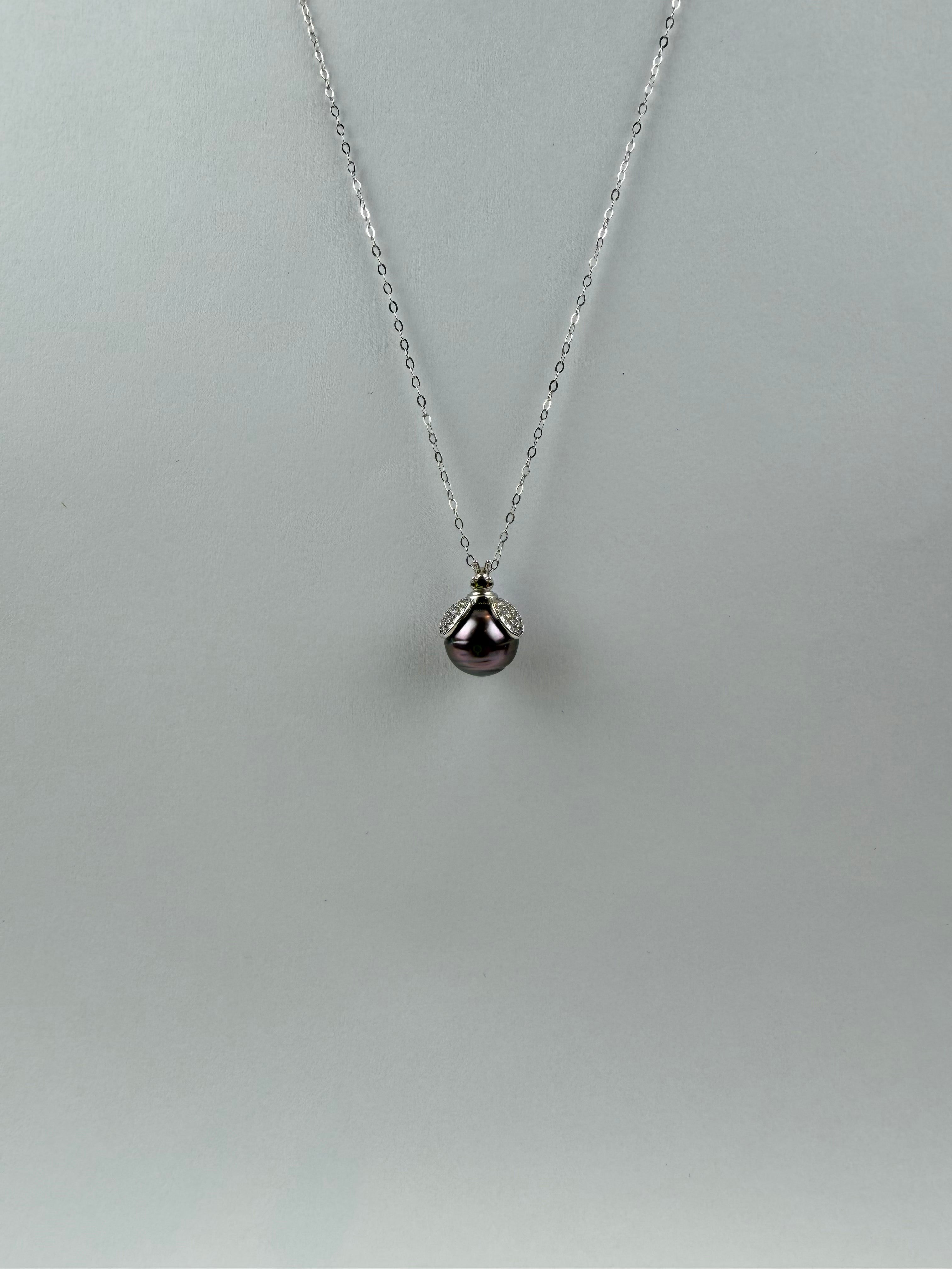 Bee pendant with Tahitian black pearl 9-10mm 925 sterling silver purple iridescent luster rare violet overtone_02