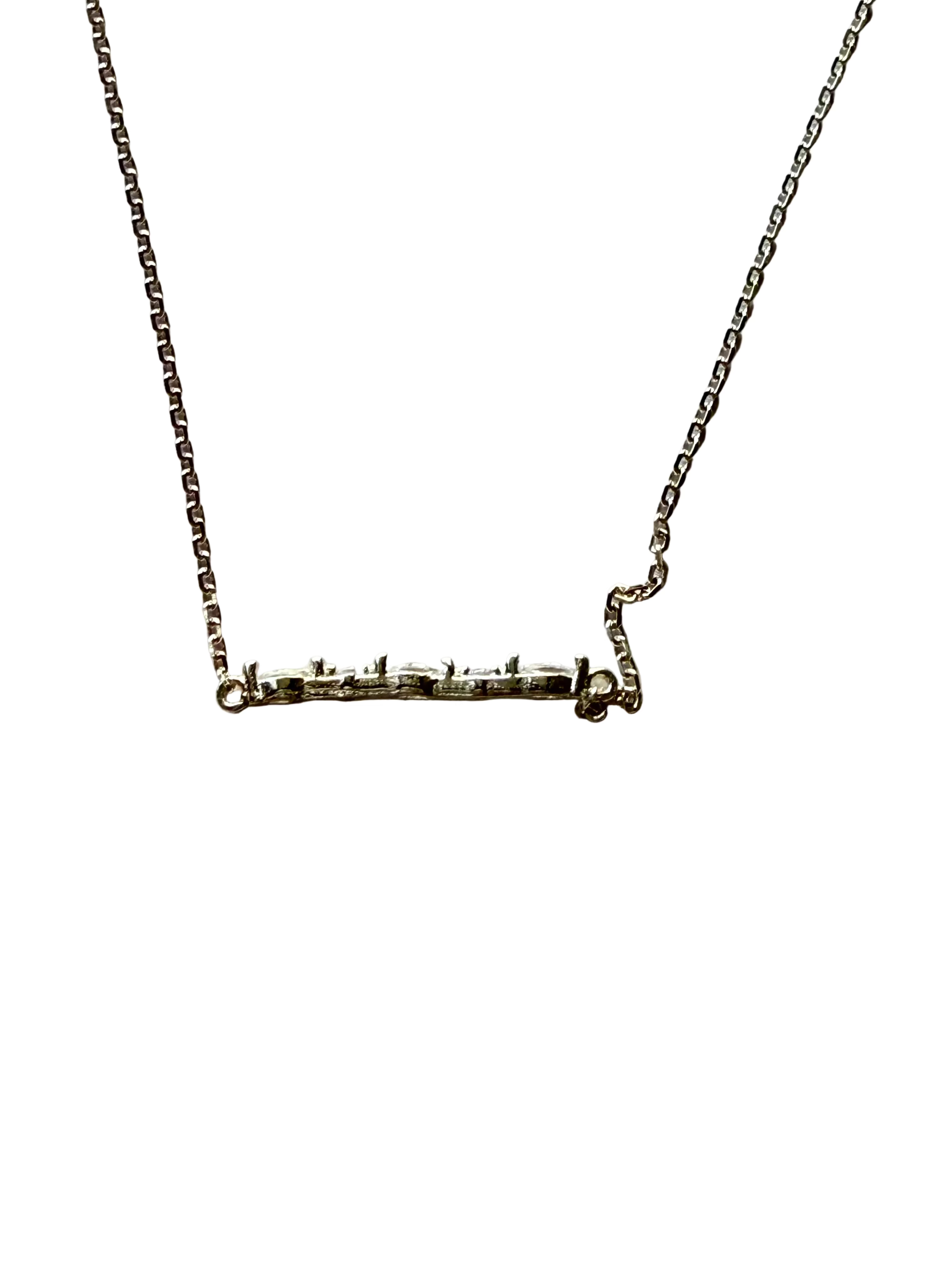 Close-up of 3 stone bar pendant 2cm 925 silver Korean minimalist necklace_back_view