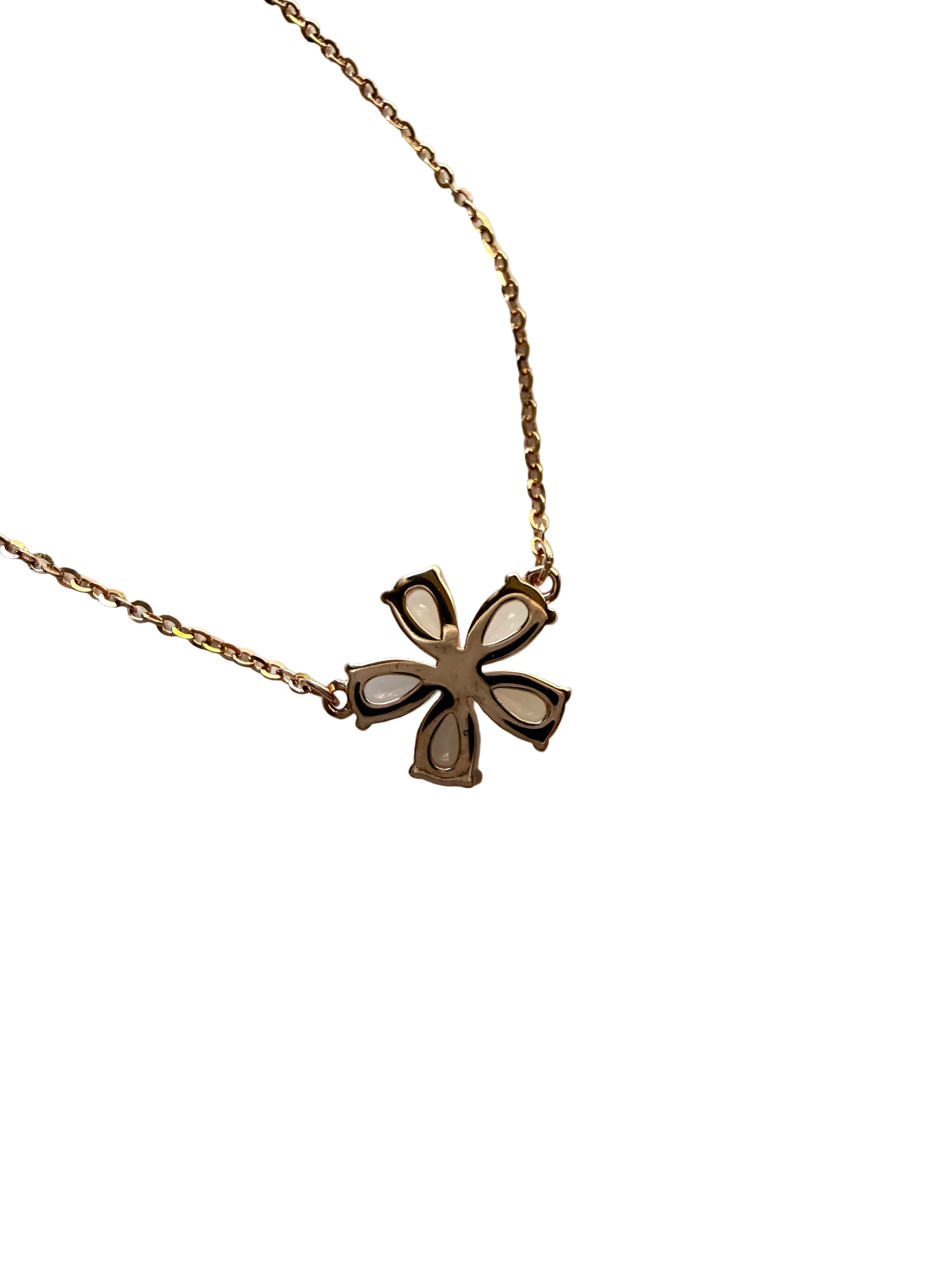 Close-up of flower pendant 1cm x 1cm rose gold 925 silver Korean minimalist bracelet_back