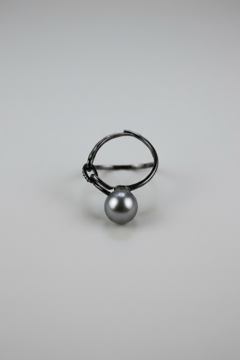 Diamond shape Tahitian pearl ring 7-8mm black saltwater pearl 925 sterling silver geometric design peacock-like green luster_01