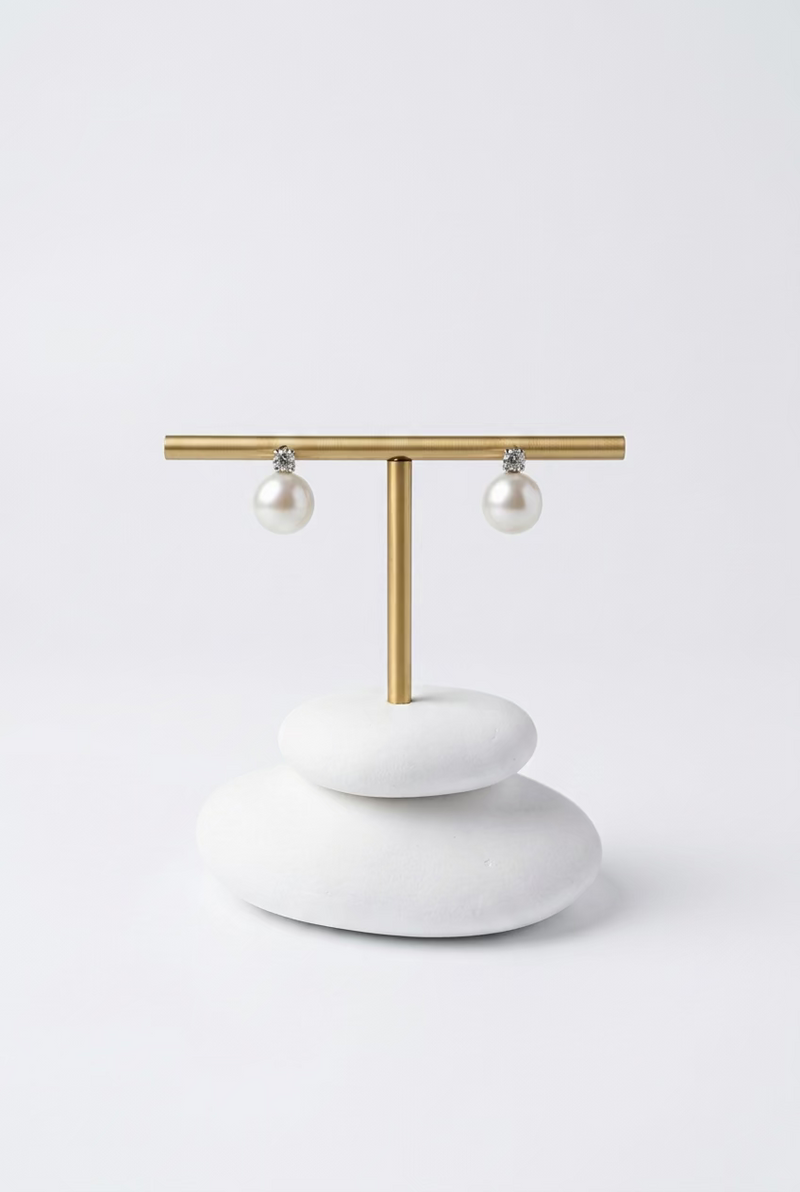 【The Diana】Gem-Quality 9-10mm Freshwater Pearl Stud Earrings with Brilliant Accent Diamonds