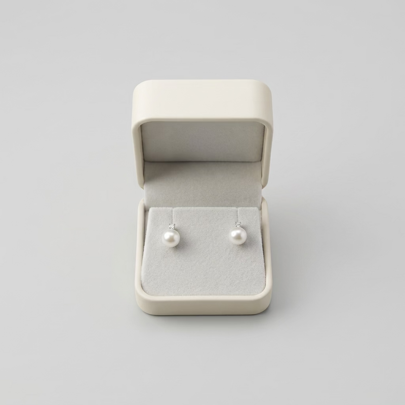 【The Diana】Gem-Quality 9-10mm Freshwater Pearl Stud Earrings with Brilliant Accent Diamonds