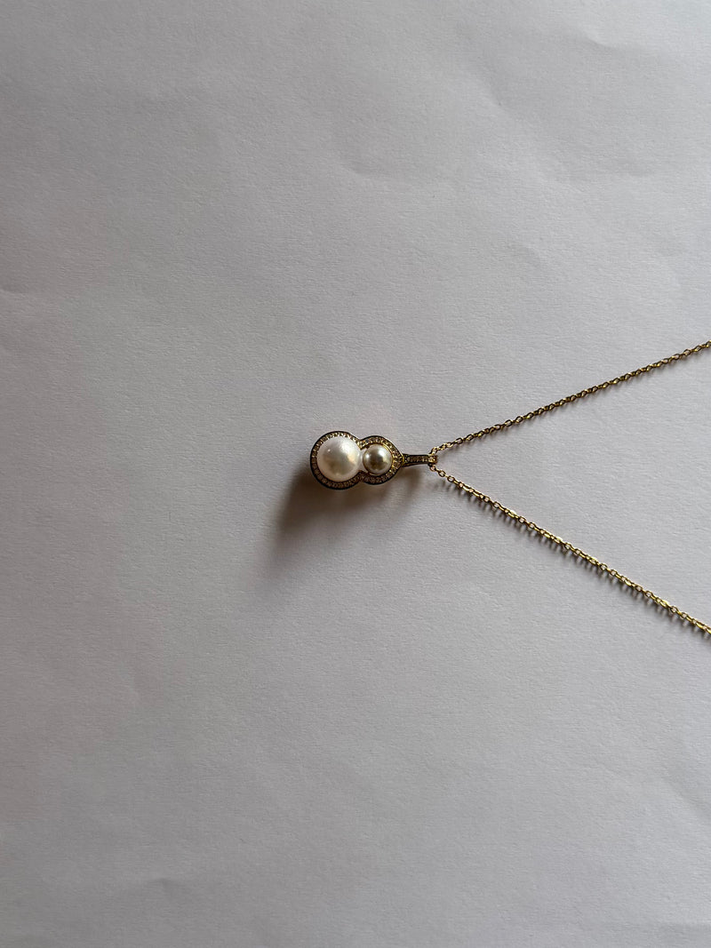 Double gourd pearl pendant Akoya white 9mm and真多麻 silver blue 6mm saltwater pearls 925 silver twin pearl design Vera Muse_02