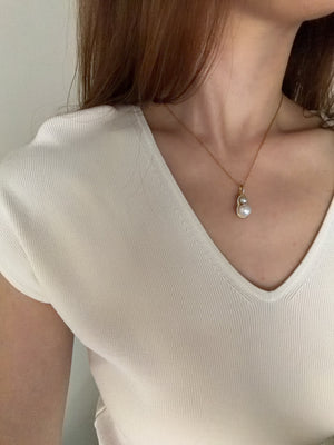 Double gourd pearl pendant Akoya white 9mm and真多麻 silver blue 6mm saltwater pearls 925 silver twin pearl design Vera Muse_model