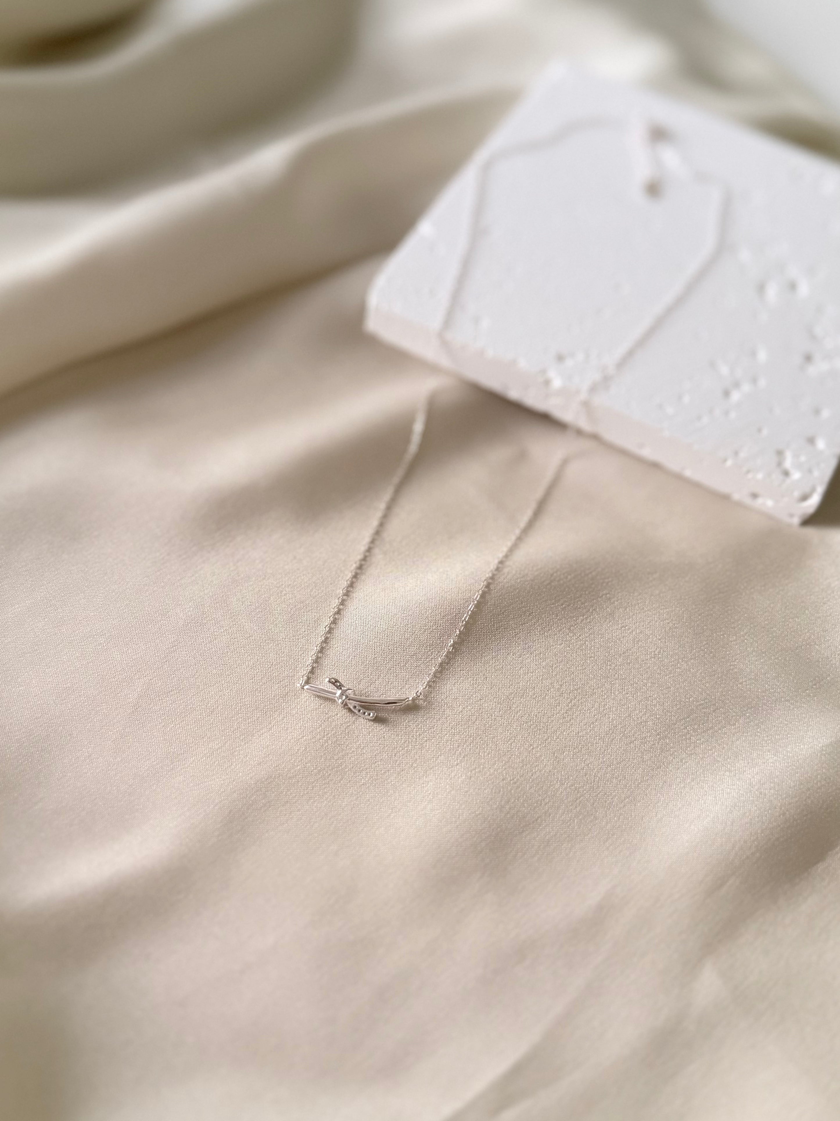 Korean knot necklace 925 sterling silver 40cm chain pendant 2cm minimalist jewelry Vera Muse_ins