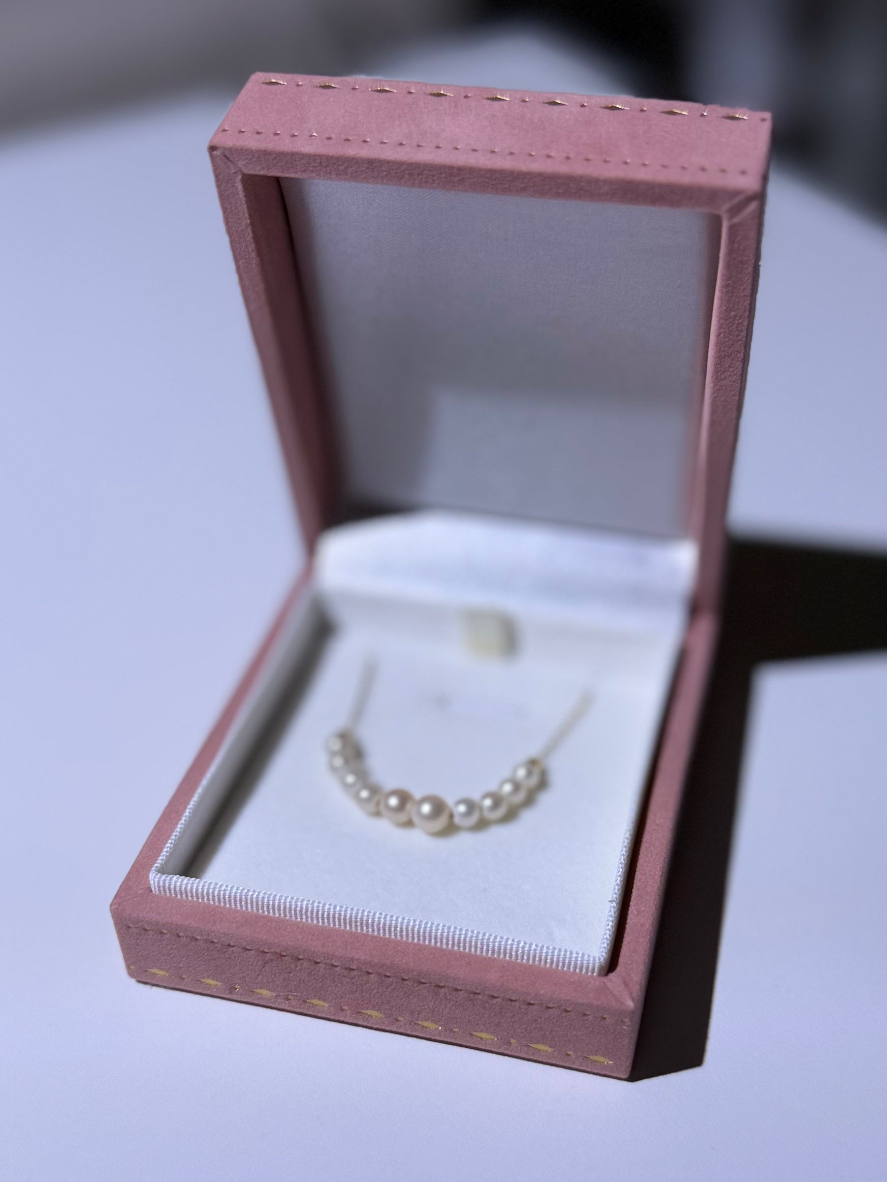Smile chain pearl pendant in jewelry gift box Vera Muse packaging gift