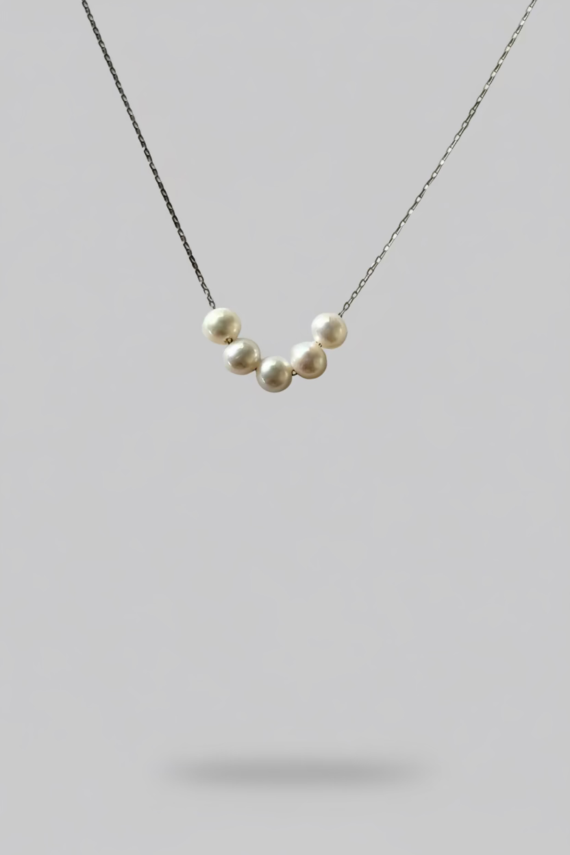 Smile chain pearl pendant with 5 freshwater pearls 6mm 925 sterling silver necklace Vera Muse