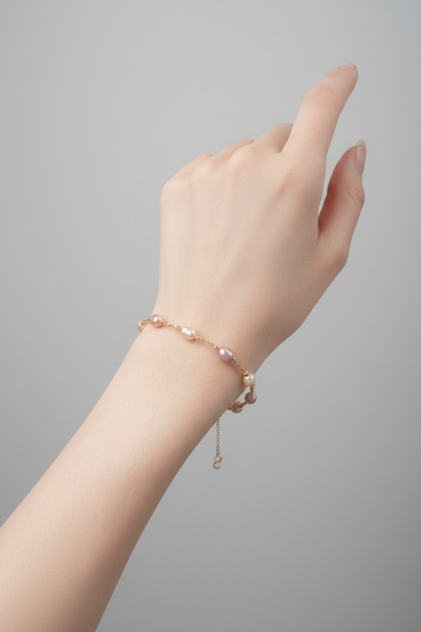 Starry sky pearl bracelet 5-6mm natural freshwater pink purple pearls spaced chain design Vera Muse_model