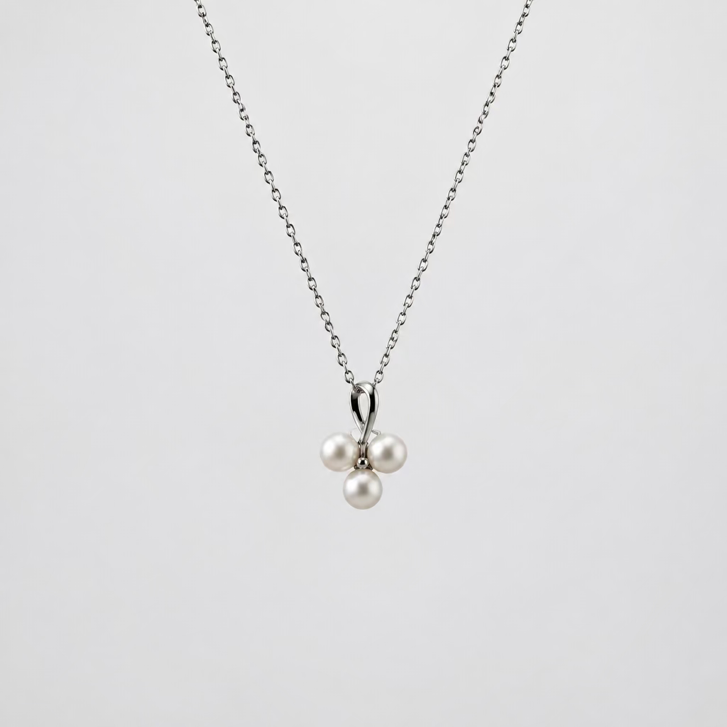 Three leaf clover pearl pendant with 3 Akoya saltwater pearls 4.5mm 925 sterling silver lucky necklace Vera Muse