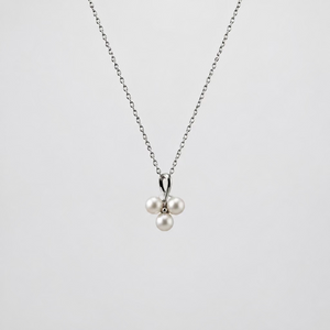 Three leaf clover pearl pendant with 3 Akoya saltwater pearls 4.5mm 925 sterling silver lucky necklace Vera Muse