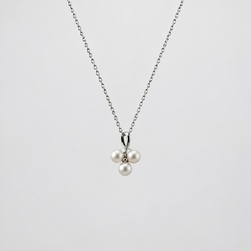 Three leaf clover pearl pendant with 3 Akoya saltwater pearls 4.5mm 925 sterling silver lucky necklace Vera Muse