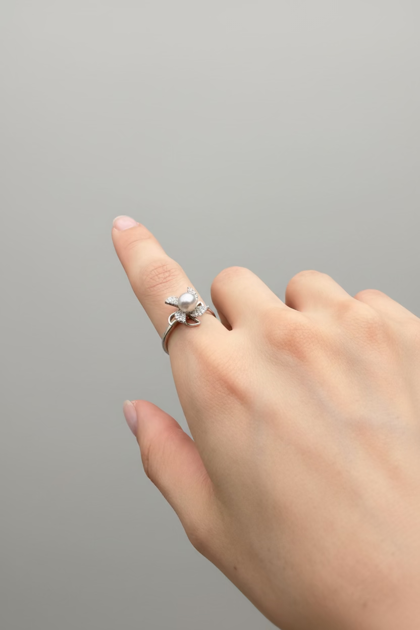 Windmill pearl ring 5-6mm saltwater Akoya quality round pearl 925 sterling silver four-blade lucky design_closeup